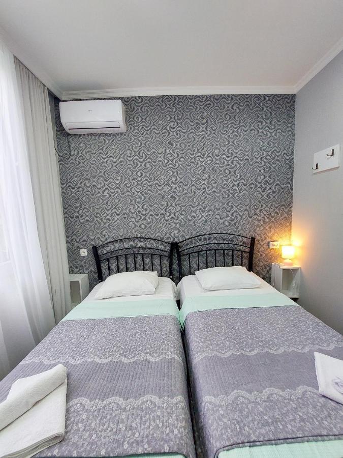 A.G'S Guest House Kutaisi Bagian luar foto