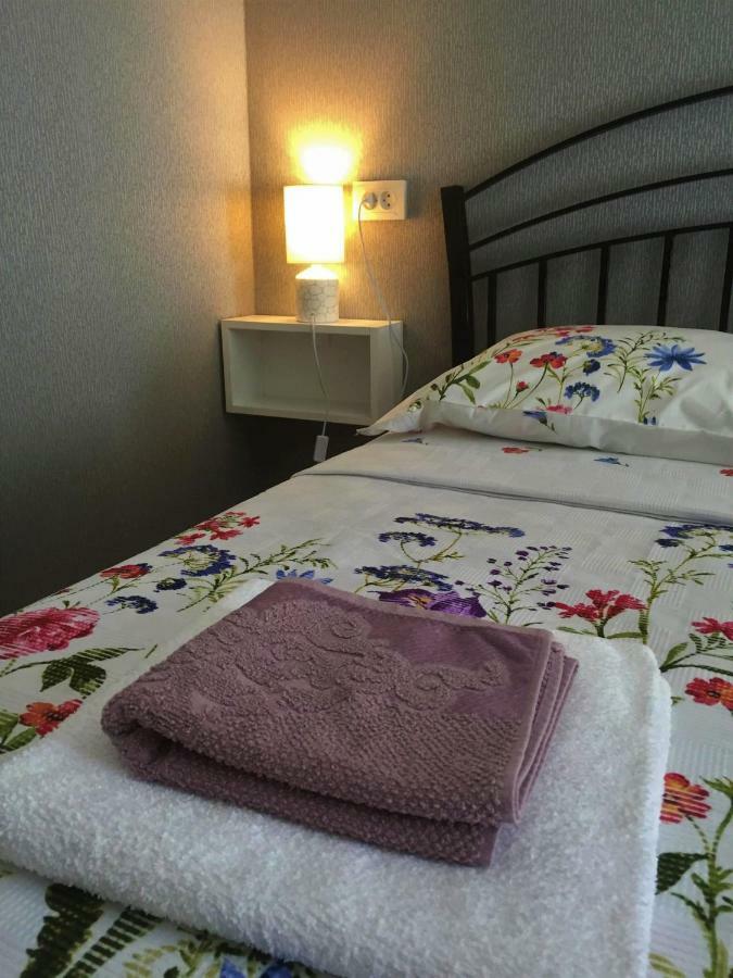 A.G'S Guest House Kutaisi Bagian luar foto