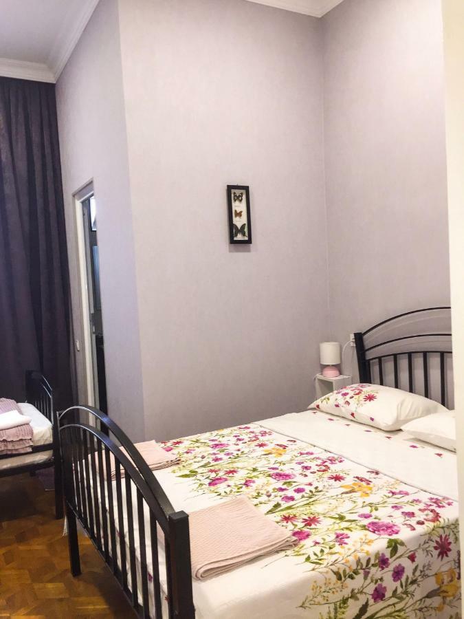 A.G'S Guest House Kutaisi Bagian luar foto